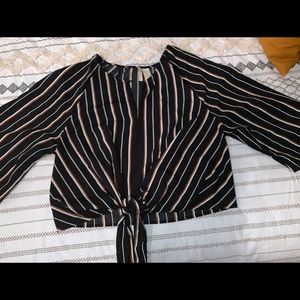 Loose quarter sleeve blouse